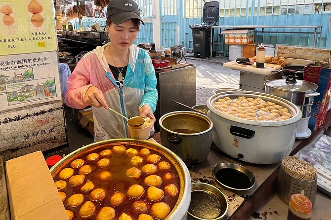 Lantau Group Tour: Dolphin Watching, Fishing Village & Cable Car - Lunch at Po Lin Monastery