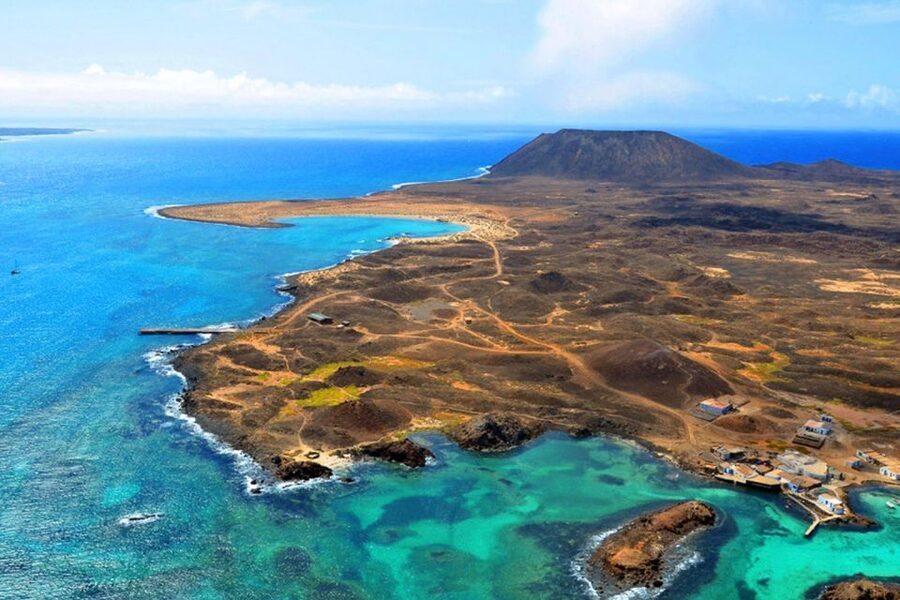 Lanzarote: Lobos Island Half-Day Dolphin Watching Trip - FAQ