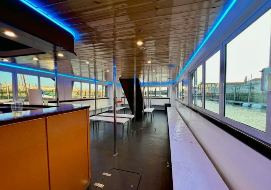 Lisbon: Tagus River Cruise to the Ocean & Dolphin Watching - Trafaria and Fort São Lourenço do Bugio
