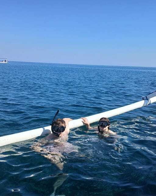 Lovina : SPECIAL FULL TRIP dolphin watch, swim, and snorkel - Swimming from the boat
