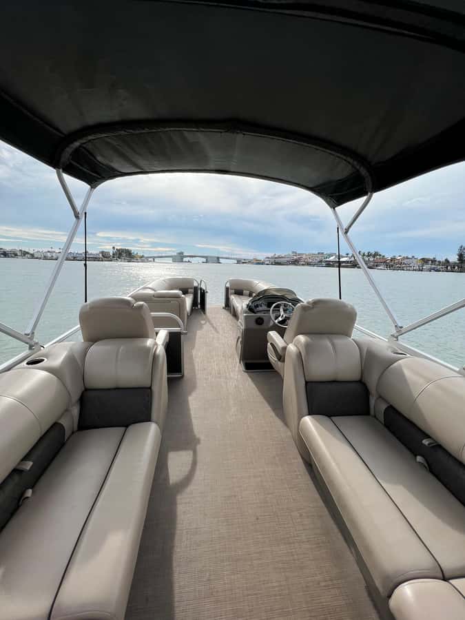 Madeira Beach: 1.5 Hour Dolphin Excursion - What the pontoon ride feels like