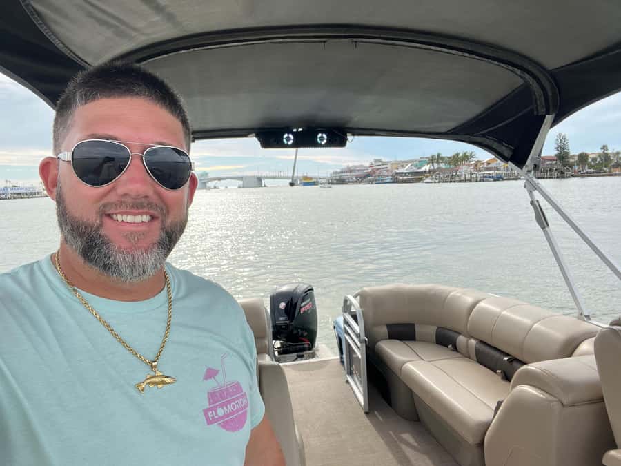 Madeira Beach: 1.5 Hour Dolphin Excursion - Captain Ryan’s local knowledge shapes the outing