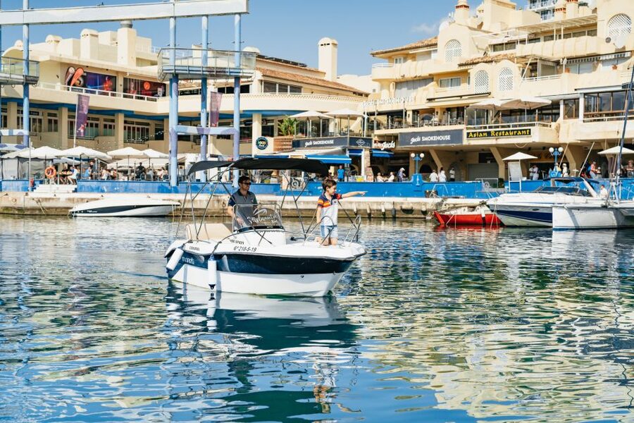 Malaga: License-free Boat Rental for Dolphin Watching - Practical limits and who should book