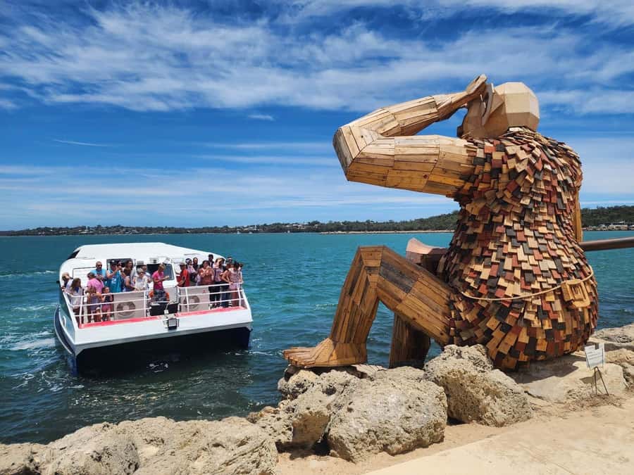 Mandurah: Dolphin & Giant Sightseeing Cruise - Boarding at Mandurah Terrace