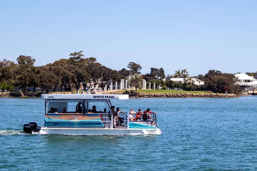 Mandurah: Sightseeing Dolphin Cruise with Tour Guide - Who will enjoy this cruise most?