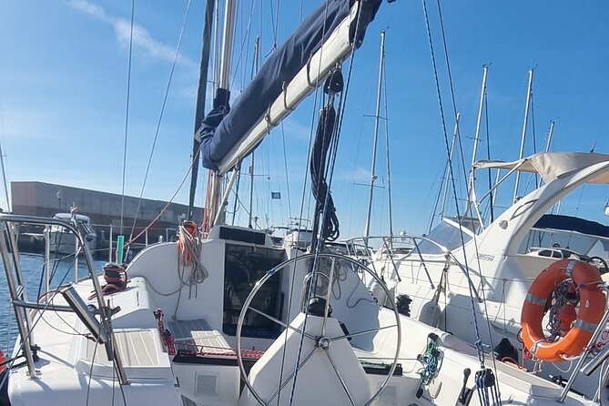 Marbella sailboat rental, dolphins, drinks and snacks - 2 hours - Sailing toward Puerto Banús