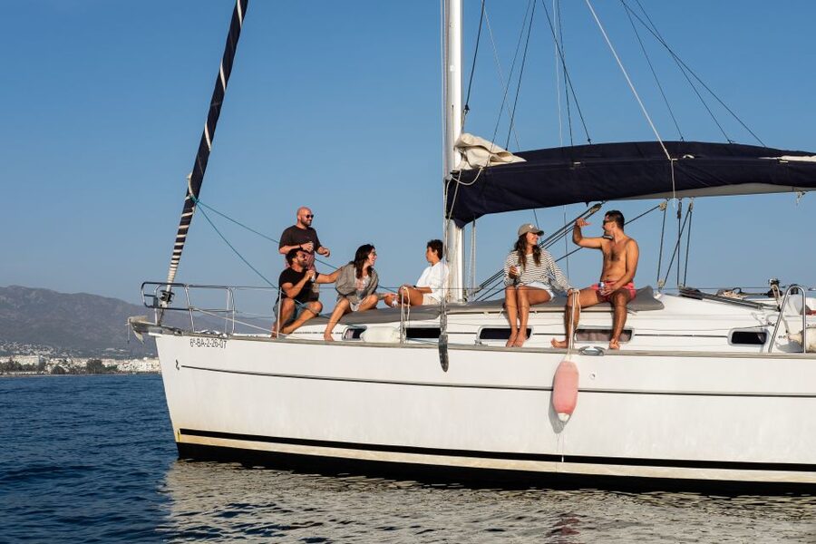 Marbella: Sailing & Dolphin Watching with Snacks and Drinks - Setting Sail from Puerto Banús