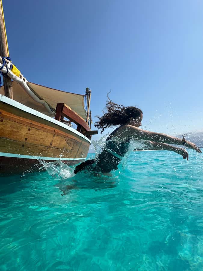 Matemwe: Mnemba Island Dolphin & Snorkeling Boat Trip - Watching dolphins without turning it into a chase