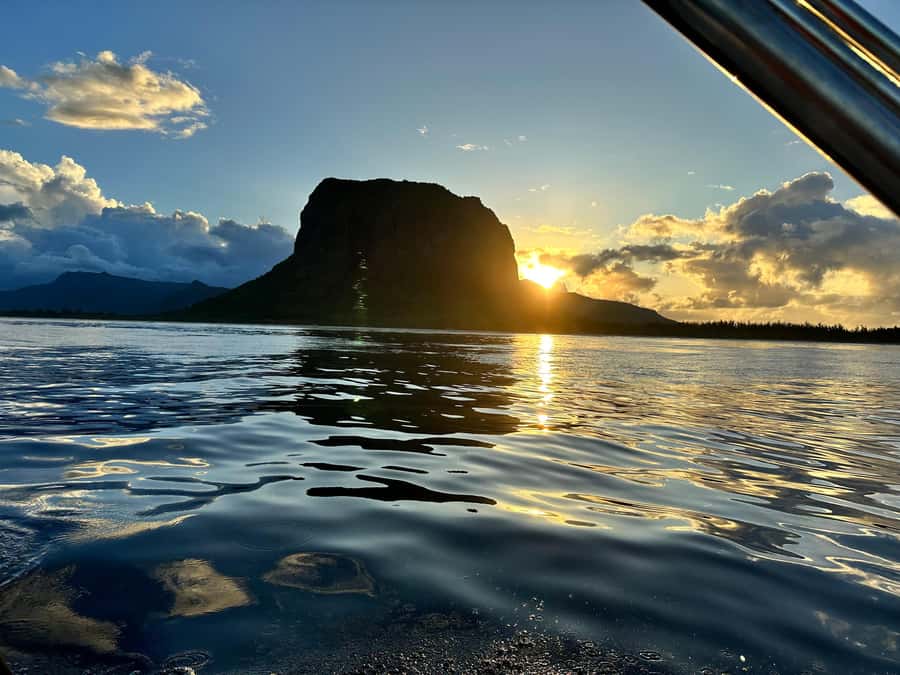 Mauritius Le Morne: Eco-Friendly Dolphin Watching Tour - Guides, languages, and the feel on board