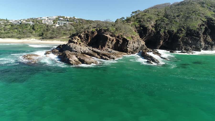 Noosa: Noosa Ocean Adventure with Dolphin Watching - Riding Thriller along Noosa National Park