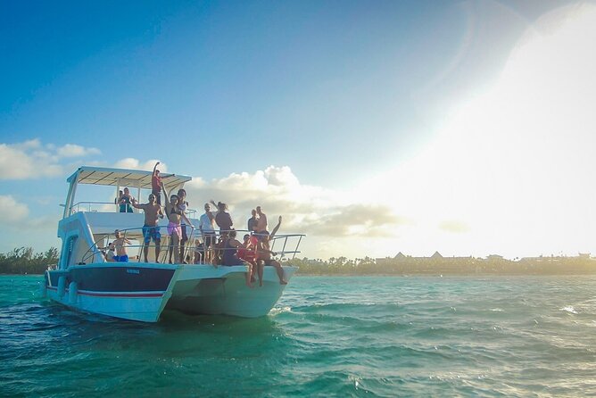 Party Boat /View Dolphins / Snorkling /Free Drinks and Transportation - Dolphin Viewing From a Distance