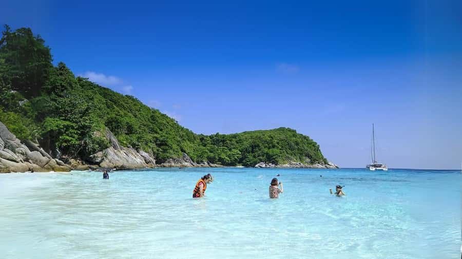Phuket: Raya Island, Maithon Island, & Dolphin Spotting Tour - What this Phuket island tour is really like