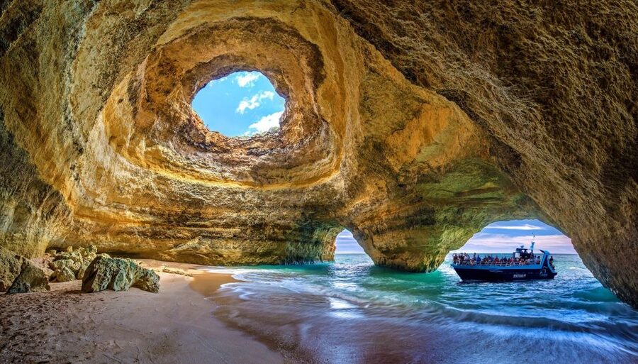 Portimão: Benagil Caves & Dolphins Watching with Biologist - Is $47 good value?