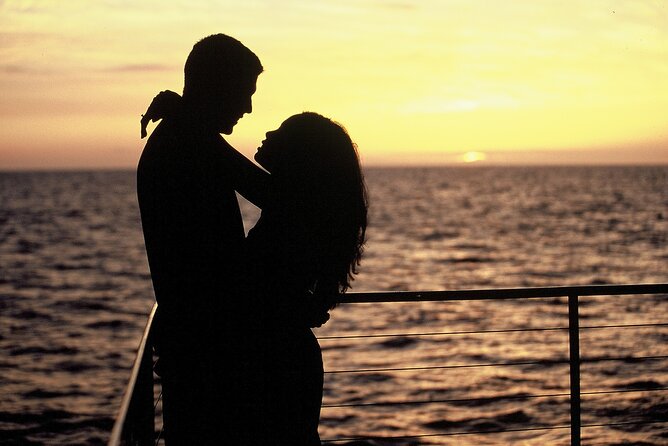 Premium Snorkel Sunset Cruise with Whale and Dolphin Watch - Looking for dolphins along Oahu’s west coast