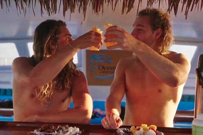 Private and Luxurious Sunset Cruise with Whale & Dolphin Watch - A private afternoon on Oahu’s west coast
