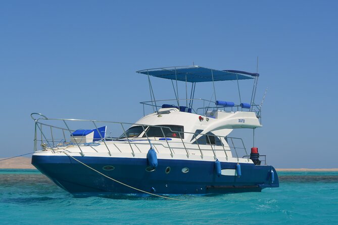 Private Boat to Dolphin House Full day Snorkeling Sea Trip Max 10 Pax - Hurghada - Lunch, drinks, and life aboard the boat