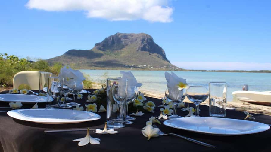 Private Île aux Bénitiers Boat: Dolphin Snorkeling & Lobster - Crystal Rock with Le Morne in view