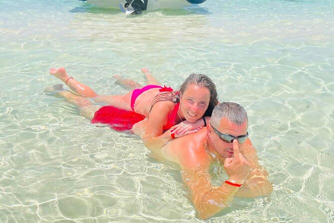 Private Speed Boat 4 Hours to White Island and Dolphin House - The guide and the feel of the outing