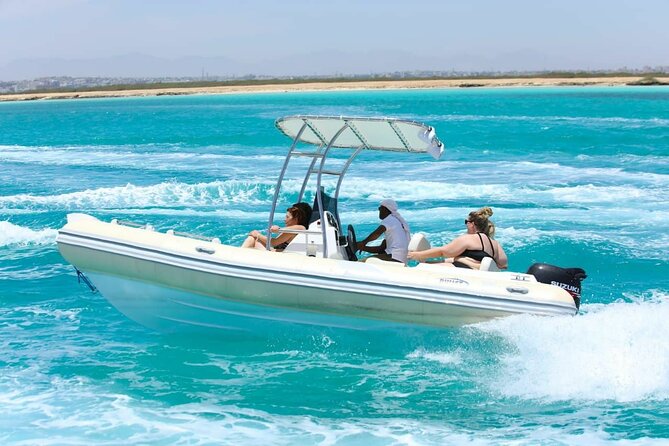 Private Speedboat To Dolphin House & Magawish Island _ Hurghada - A note about guide conduct