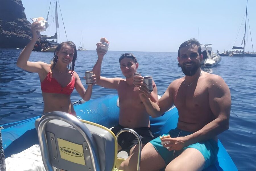 Puerto Colon: Dolphin and Whale Watching Speedboat Tour - What to bring and how to prepare