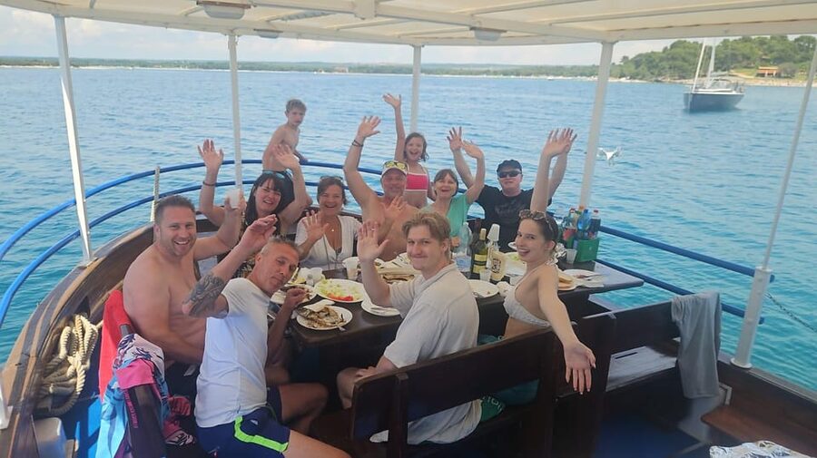 Pula: Private Dolphins & Sunset Tour With Dinner & Drinks - Brijuni National Park and its 14 islands