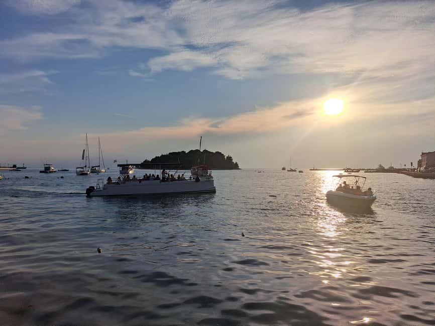 Rovinj: Sunset & dolphin group tours with Catamaran - Sunset from the water, then a final Rovinj panorama