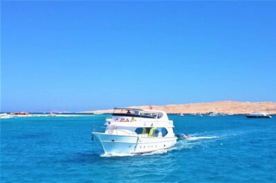 ROYAL Dolphin House & Water Sports Snorkeling Sea Trip – Hurghada