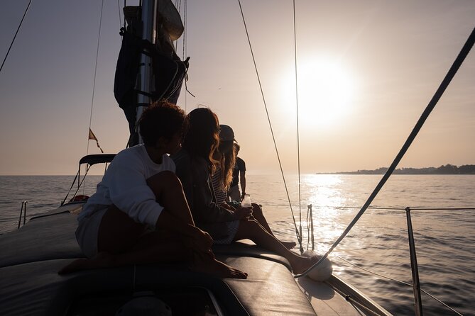 Sailing Adventure: Sailing, Dolphins and Relaxation with Drinks - Drinks, snacks, and the relaxed onboard rhythm