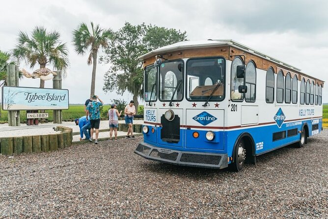 Savannah to Tybee Island with Dolphin Cruise - Lighthouse photos and beach free time