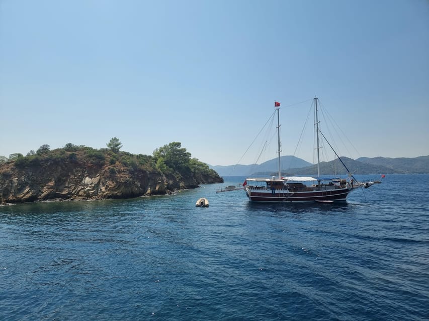 Side: Dolphin Island Boat Tour with BBQ Lunch - Practical advice for a smoother day