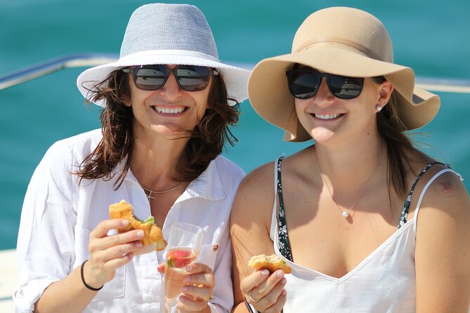 Snubfin Dolphin Eco Cruise from Broome - Snacks, drinks, and the boom net