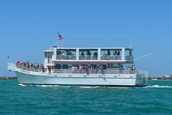 Southern Star Dolphin Cruise in Destin - Leaving Destin Harbor for the wildlife search