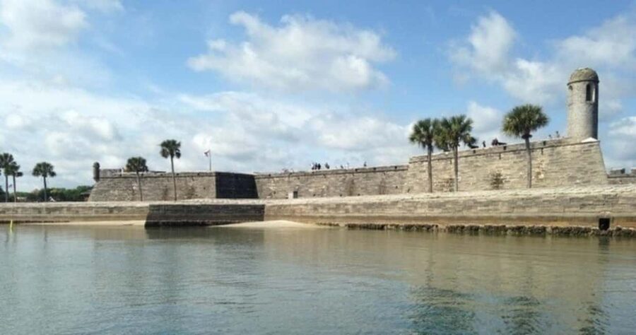 St. Augustine: Dolphin and Wildlife Historical Boat Tour - The first stretch across Matanzas Bay