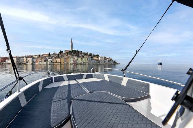 Sunrise Dolphins & Fishermen at Work speedboat tour in Rovinj - Sunrise, cold air, and what to bring