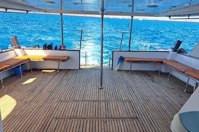 Swim with Dolphin Boat Trip with Snorkeling and Transfer Hurghada - Who will enjoy this most?