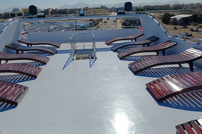 Swim with Dolphins VIP snorkeling Boat Trip with lunch - Hurghada - Banana and quadra rides break up the quiet water time