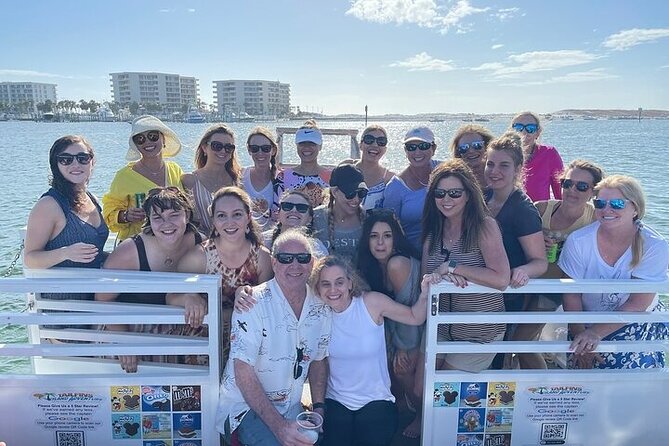 TAILFINS Crab Island & Dolphin Charter(incl. 15 passengers/3hrs) - What your three hours look like