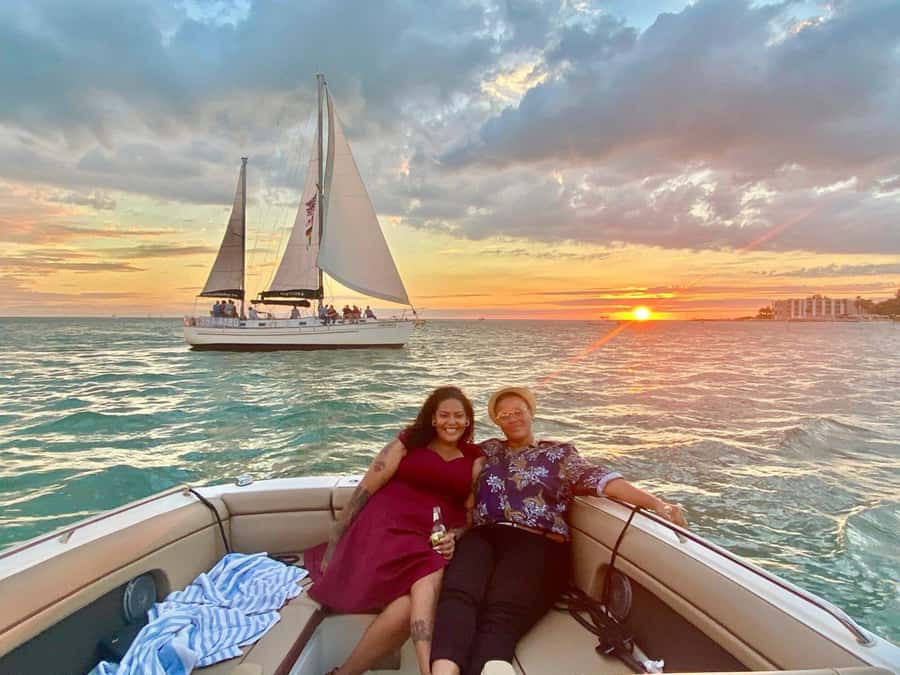 Tampa Bay: Private Sunrise Dolphin & Island Cruise - What happens from departure to return