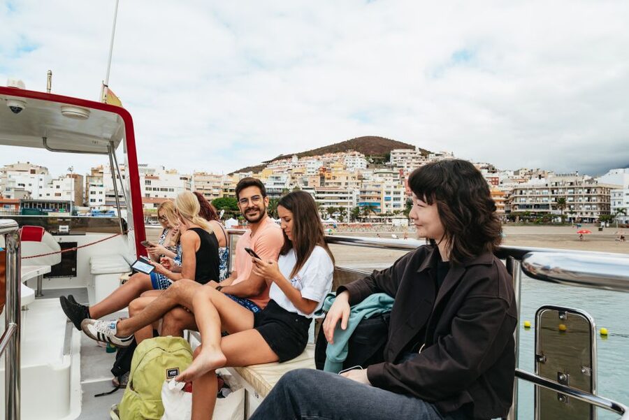 Tenerife: Eco-Yacht Whale and Dolphin Watching and Swimming - A short eco-yacht trip with a clear purpose