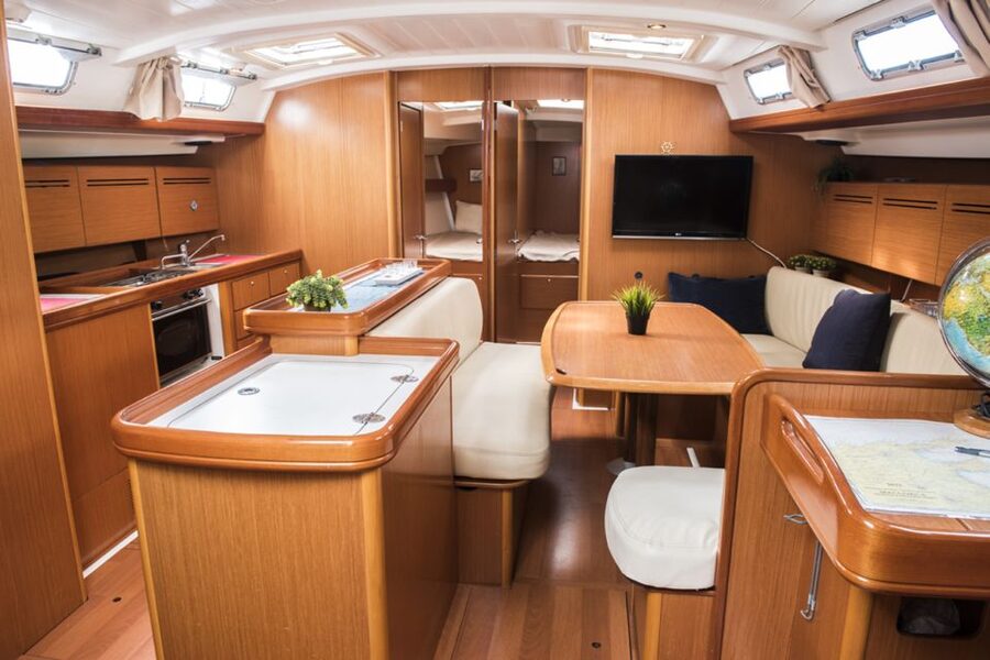 Tenerife: Whale and Dolphin Watching Tour by Sailboat - Who will enjoy this Tenerife cruise?