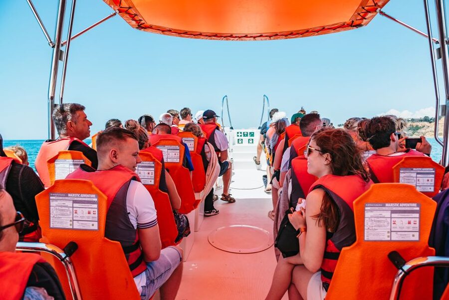 Vilamoura: Benagil Cave Boat Tour with Entry&Dolphin search - Benagil Cave is the main event