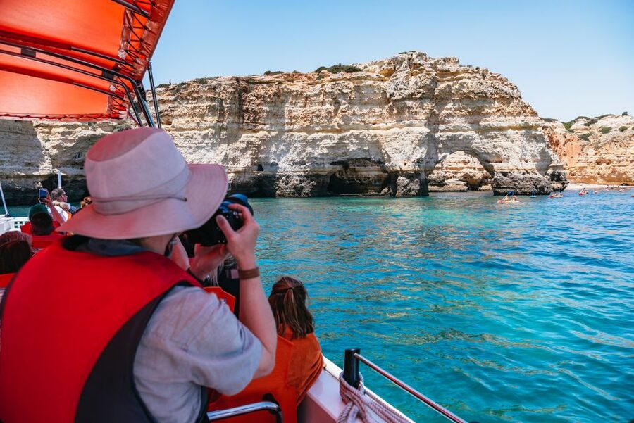 Vilamoura: Benagil Cave Boat Tour with Entry&Dolphin search - Comfort, weather, and what to bring