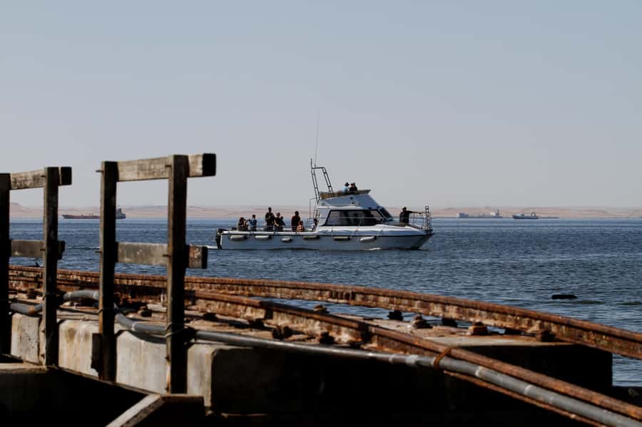 Walvis Bay: Dolphin Cruise, Pink Lakes and 4x4 Dune Drive - Why this day works so well in Walvis Bay