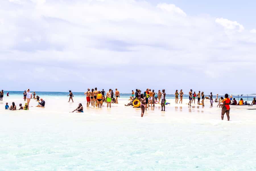 Wasini Island: Dolphin Spotting & Snorkel at Kisite Mpunguti - Lunch on Wasini Island