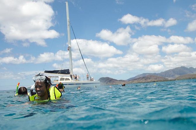 West Oahu Dolphin Watch and Snorkel Sail with Lunch - A Morning Along Oahu’s Leeward Coast