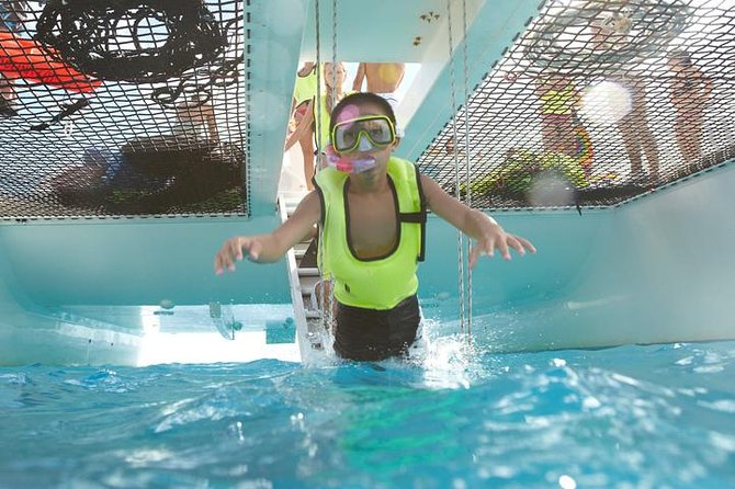 West Oahu Dolphin Watch and Snorkel Sail with Lunch - Breakfast, Lunch, and the Bar on Board