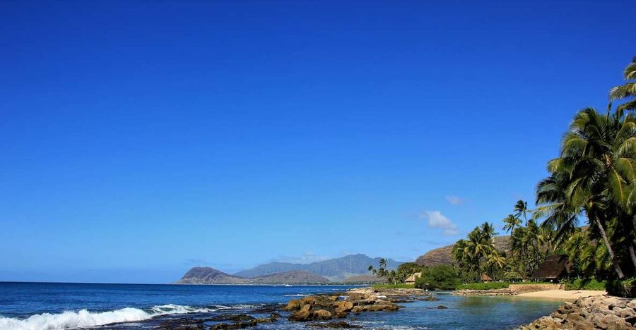 West Oahu: Dolphin Watch & Snorkel Sail - Key points at a glance
