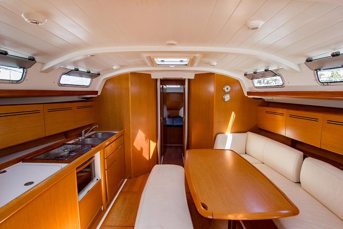 Whales & Dolphins watching in exclusive sailboat - What the $71.35 price buys you